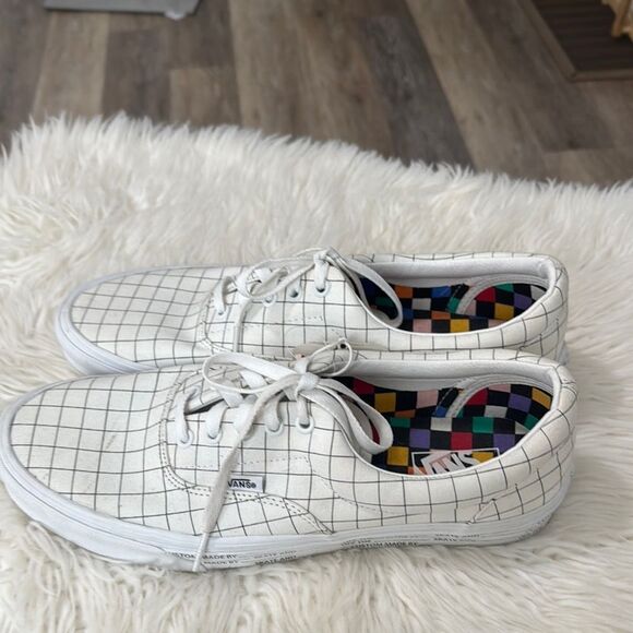 Vans White Grid Pattern Sneakers NWOT Size 11 - Picture 2 of 11